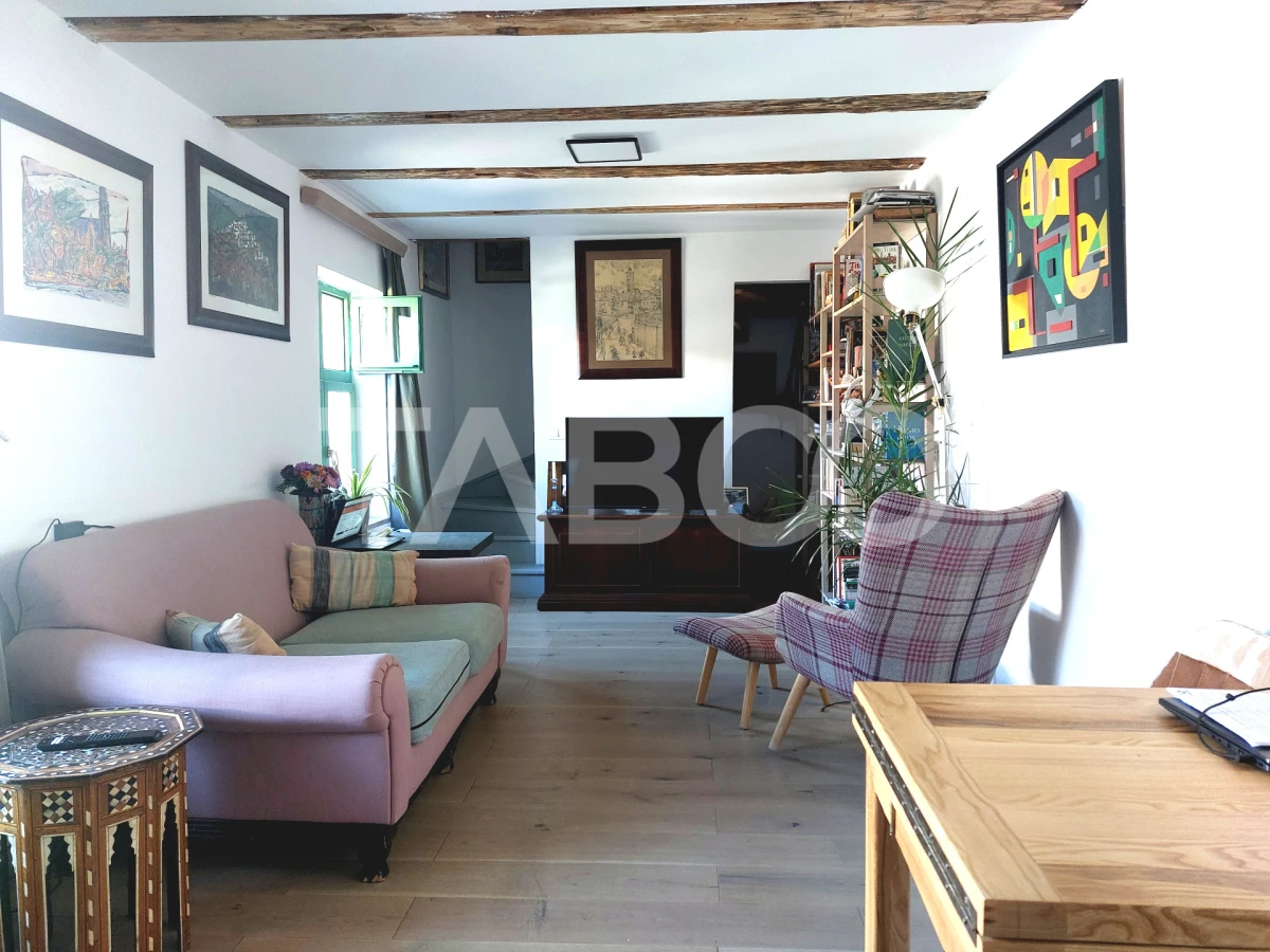 Apartament de vanzare 105 mp 3 camere curte 340 mp in acte Cisnadie - 1