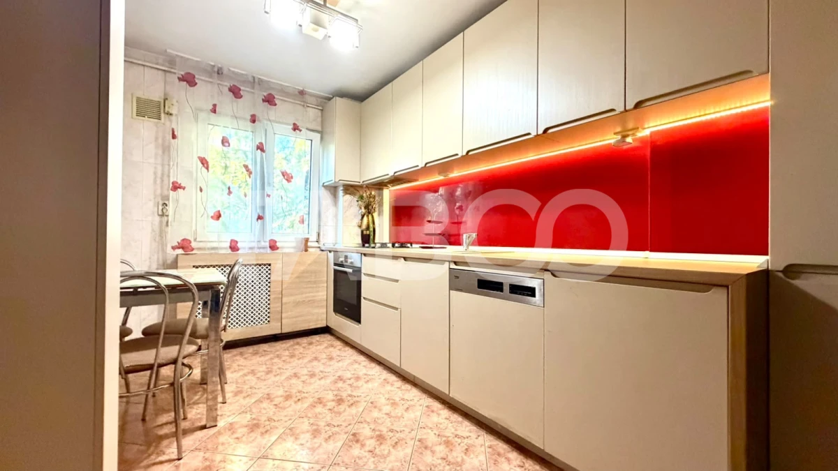 Apartament cu 3 camere la cheie de vanzare in Cartierul Gheorgheni - 2