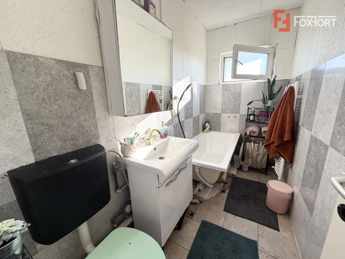 Apartament cu 2 camere - 50 mp, semidecomandat, zona Sagului - 9