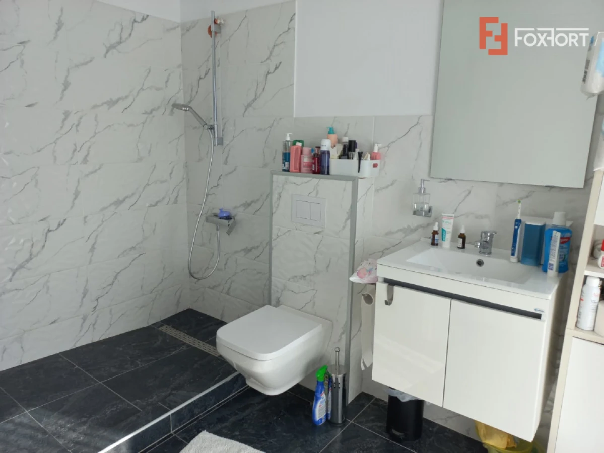 Casa individuala cu 5 camere, garaj si teren de 772 mp - zona Ghiroda - 7