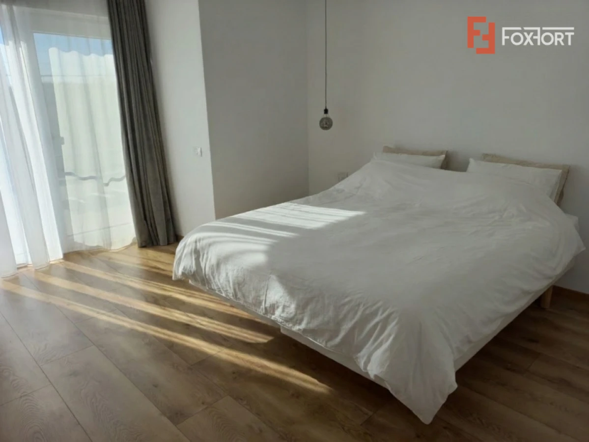 Casa individuala cu 5 camere, garaj si teren de 772 mp - zona Ghiroda - 4