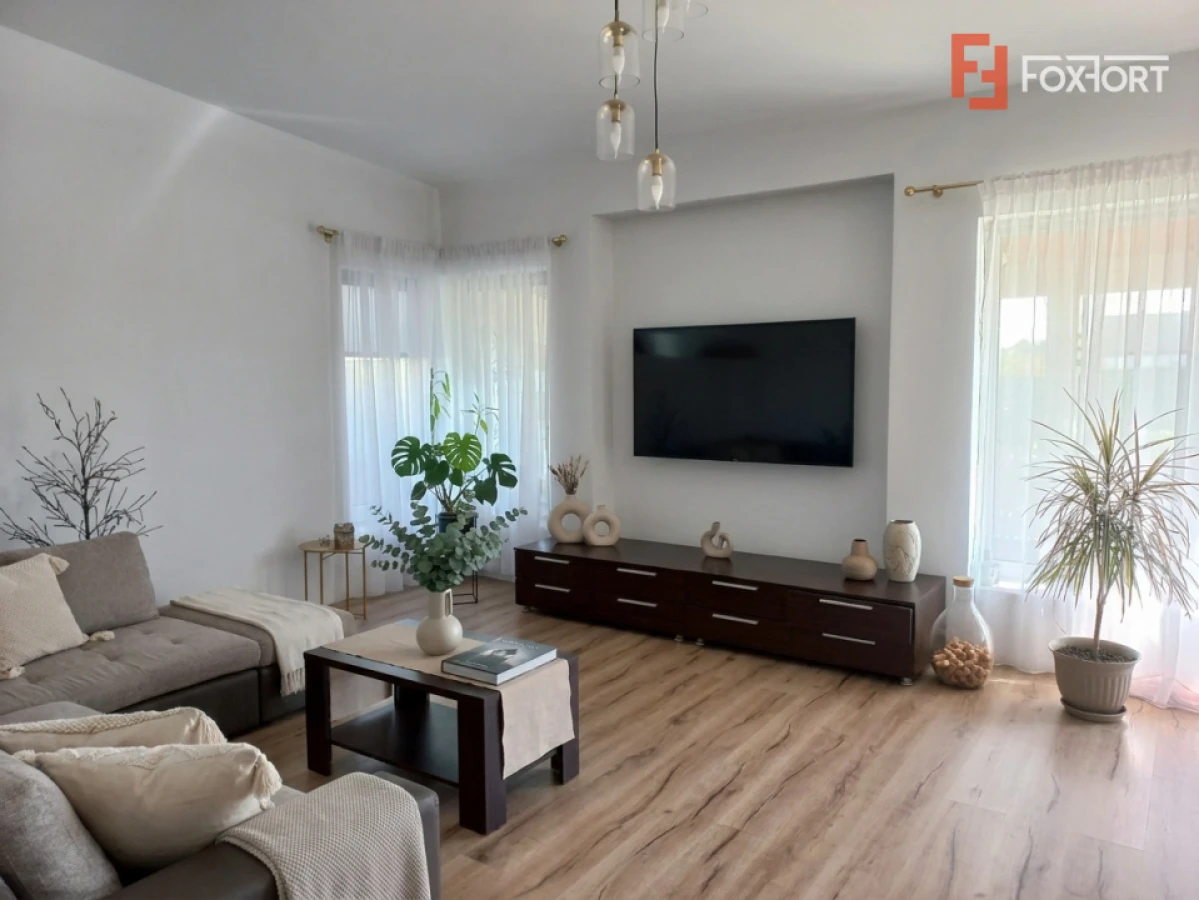 Casa individuala cu 5 camere, garaj si teren de 772 mp - zona Ghiroda - 1