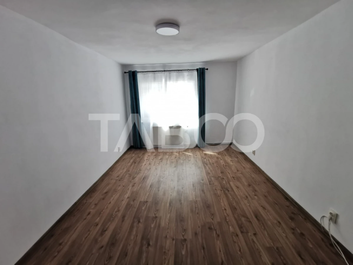 Apartament cu 3 camere decomandate la parter inalt in zona Terezian - 7