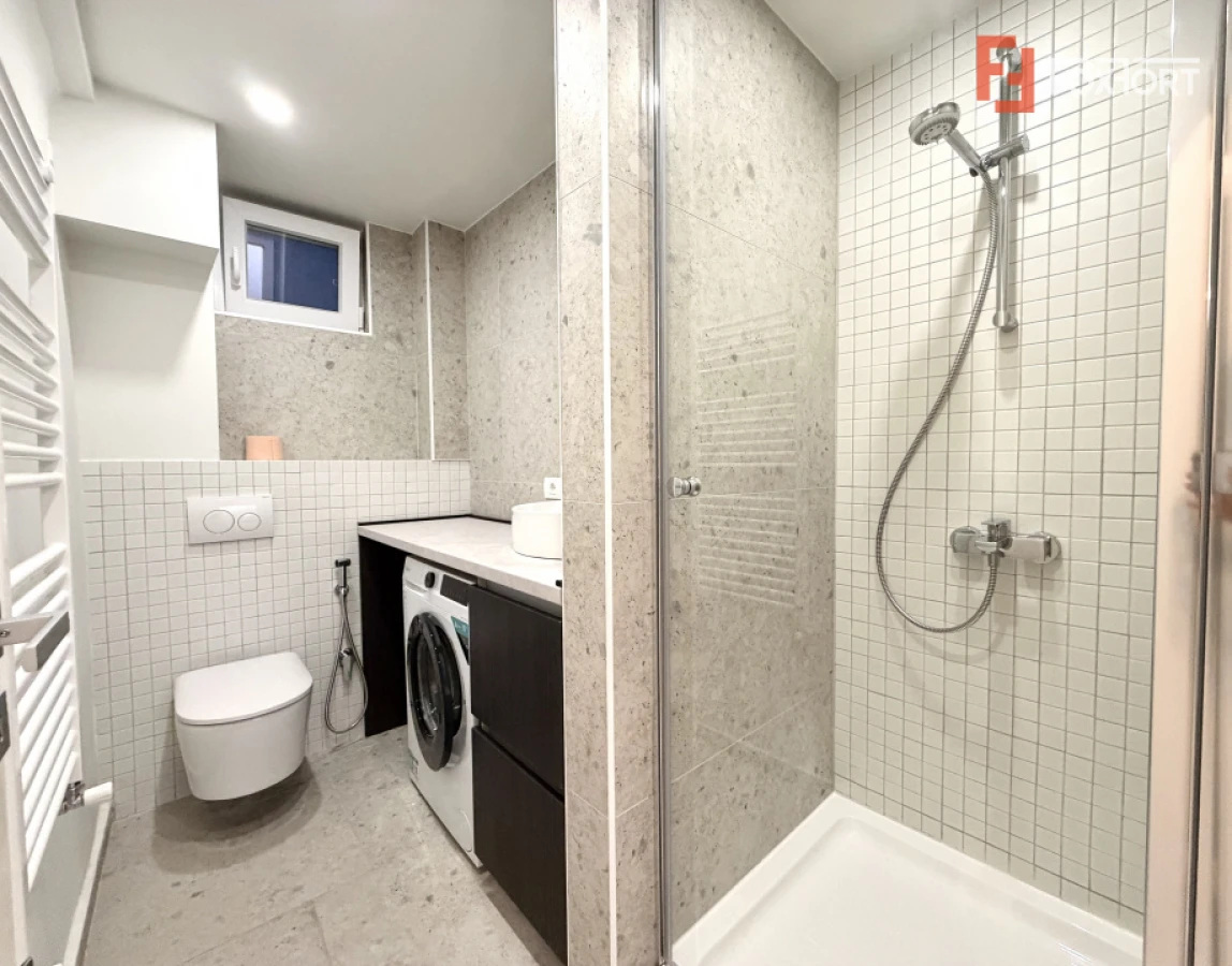 Apartament de inchiriat de lux cu 2 camere - Zona Central - 9