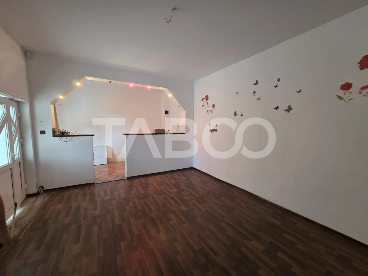 Casa 4 camere de vanzare zona Negoiu singur in curte - 5