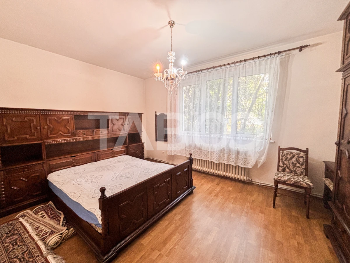 Apartament cu 3 camere decomandate cu balcon in Grigorescu - 2