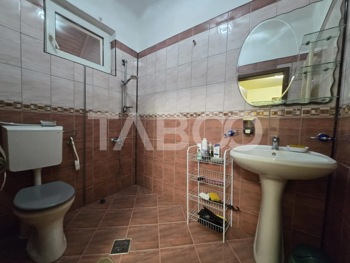 Casa individuala de vanzare 120mp 4 camere si curte 1310mp Gusterita - 6