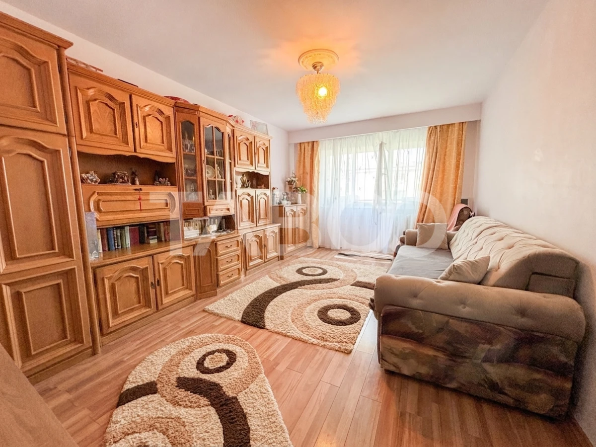 Apartament 2 camere decomandate de vanzare 52 mp cartier Intre Lacuri - 1