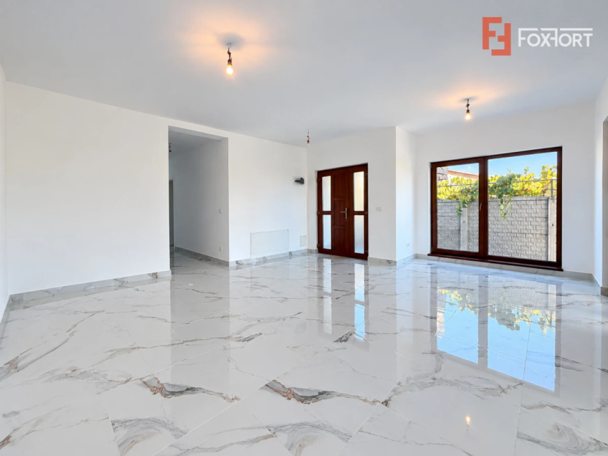 Casa individuala cu 4 camere, teren 900 mp, cu toate utilitatile - Sanandrei - 1
