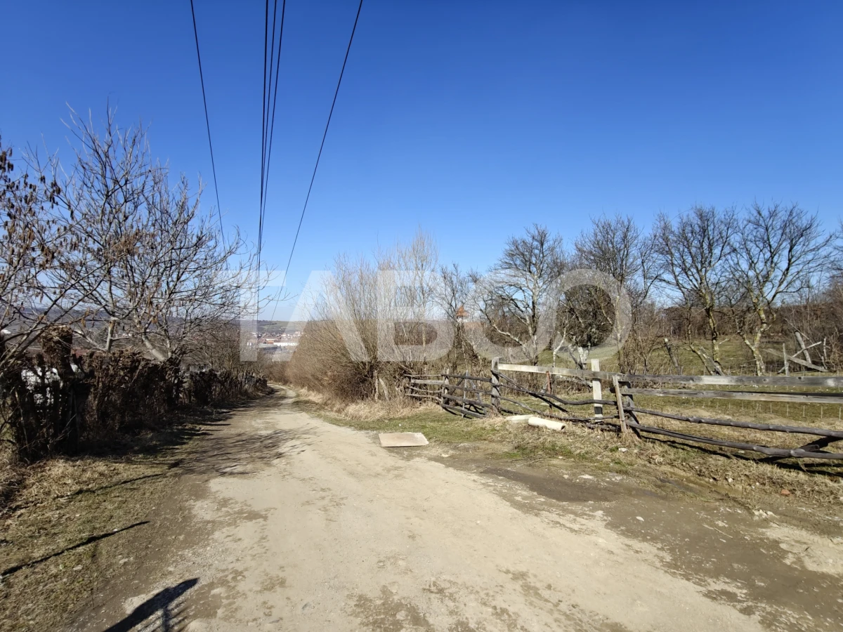 Teren intravilan 5350 mp de vanzare in Cisnadie - Comision 0 - 3