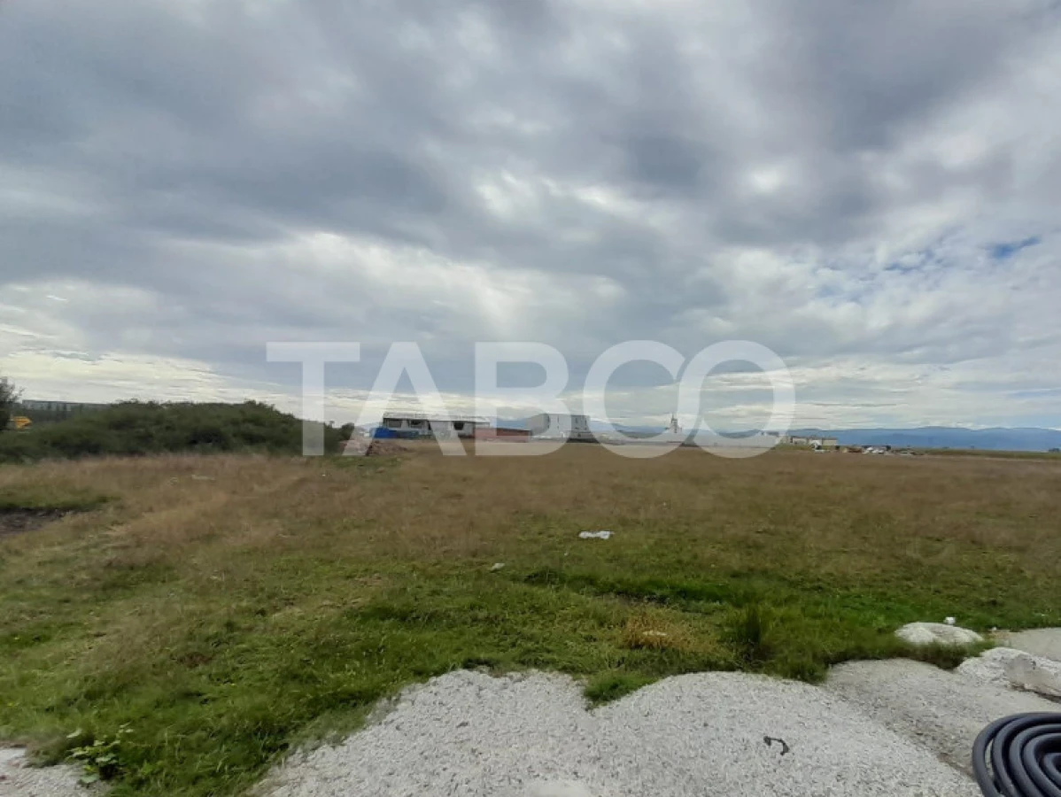Teren intravilan 3000 mp cu deschidere 18 ml Calea Surii Mici Sibiu - 3