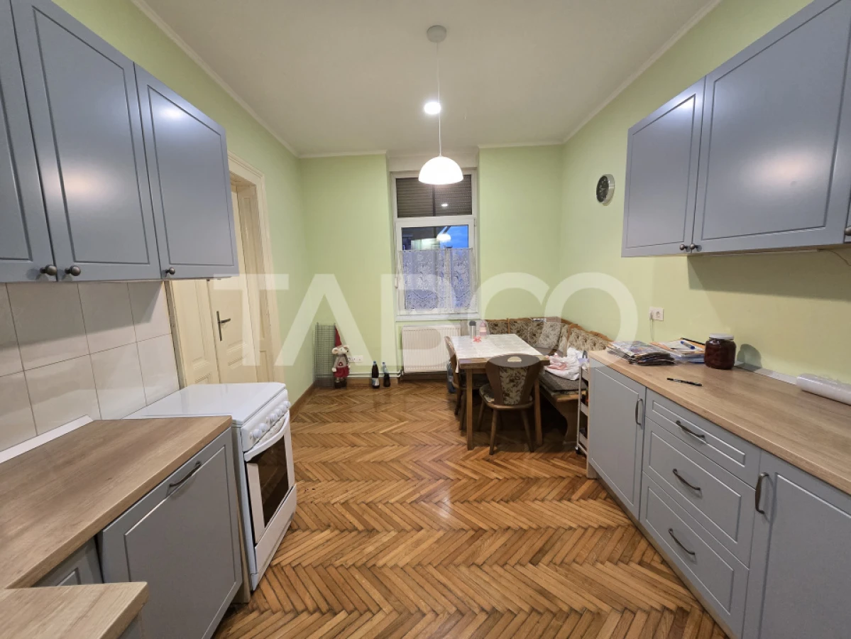Apartament 2 camere 77mpu etaj 1 loc de parcare in Centrul Istoric - 3