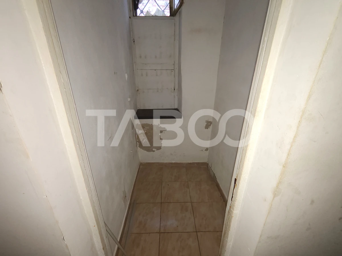 Spatiu comercial cu vitrina pe Bulevardul Nicolae Balcescu -Comision 0 - 5