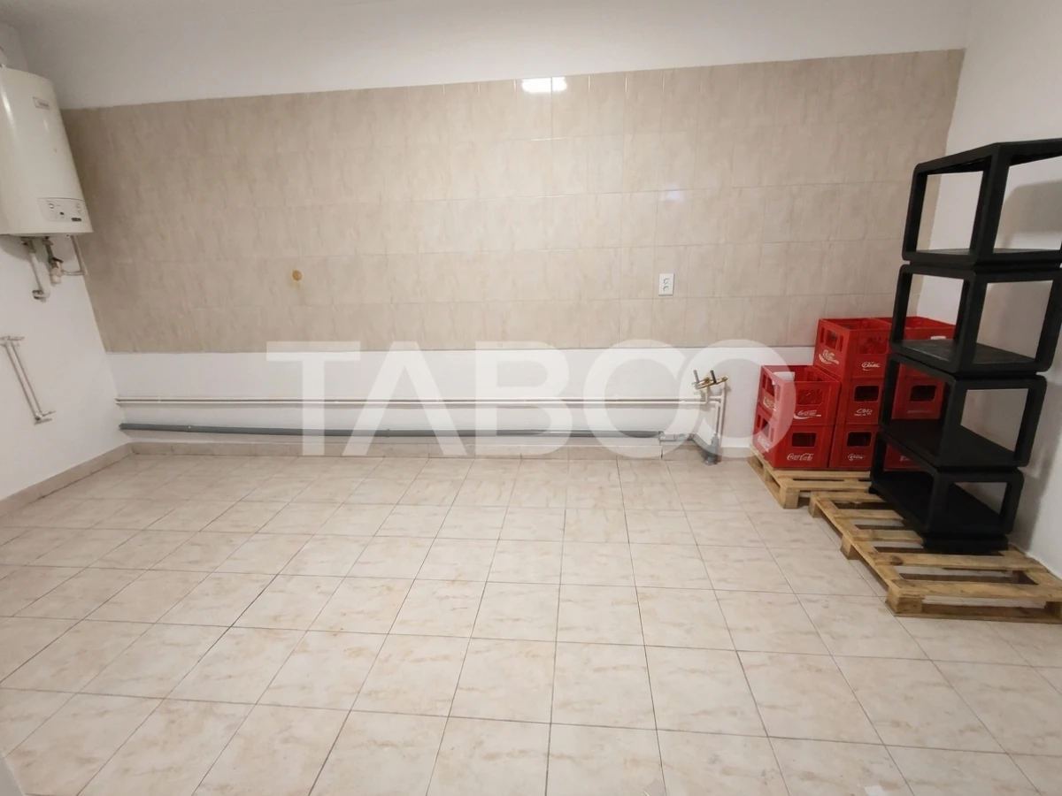 Spatiu comercial cu vitrina pe Bulevardul Nicolae Balcescu -Comision 0 - 2