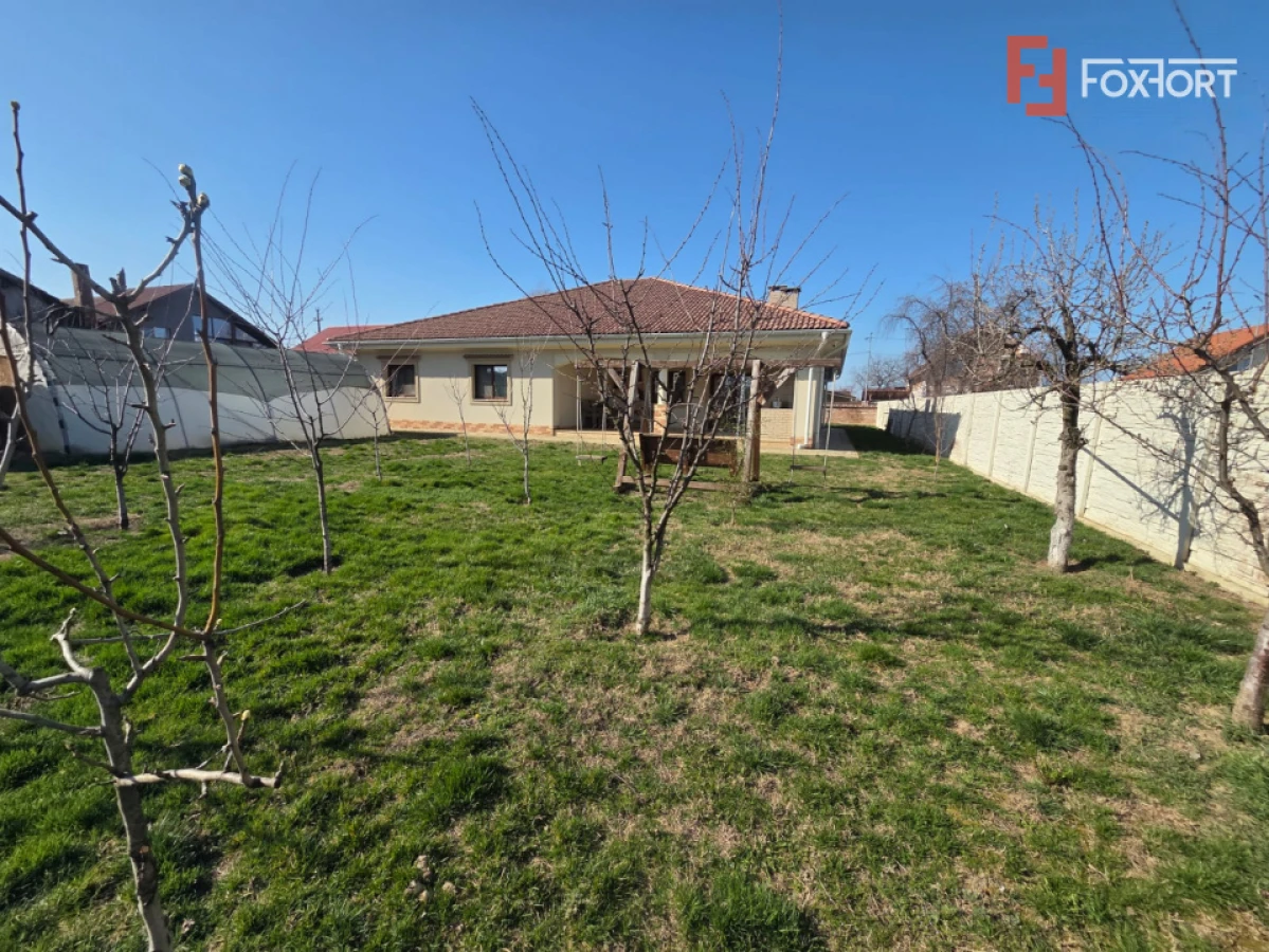 Casa individuala cocheta de vanzare in Sanmihaiu Roman - 10