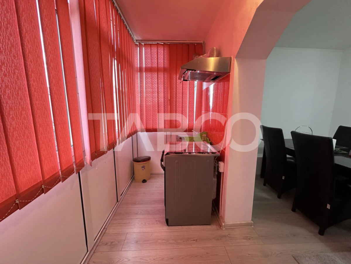 Apartament decomandat 3 camere 2 bai 68 mpu etaj 3 Calimanesti Valcea - 8