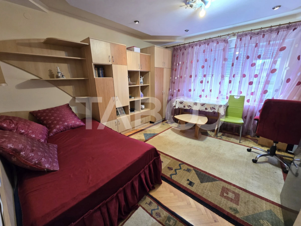 Casa individuala de vanzare 6 camere teren 650 garaj Piata Cluj Sibiu - 8