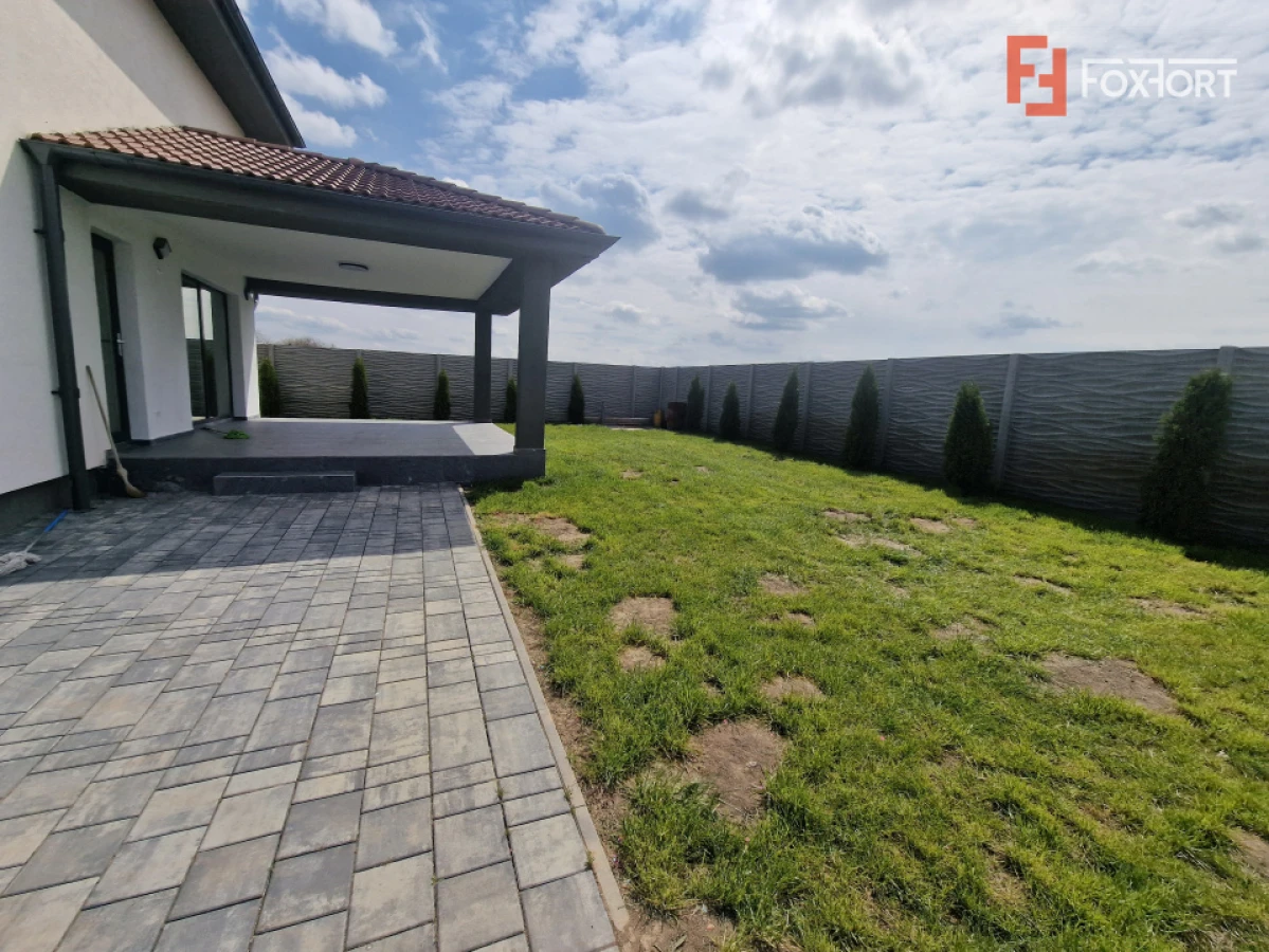 Duplex de vanzare cu 3 camere si teren de 309 mp - Recas - 10