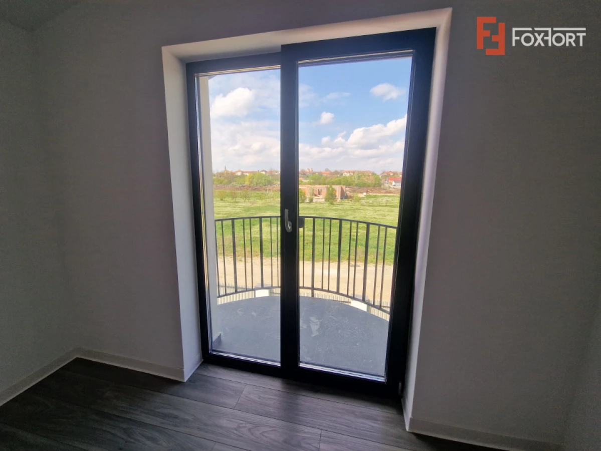 Duplex de vanzare cu 3 camere si teren de 309 mp - Recas - 4