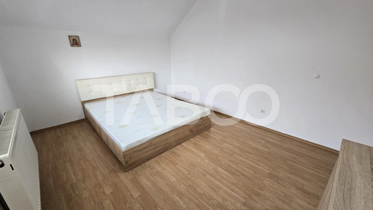 Casa de inchiriat 3 camere si 425mp curte libera in Sura Mare - 10