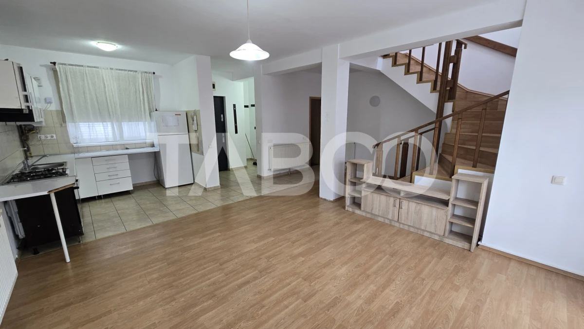 Casa de inchiriat 3 camere si 425mp curte libera in Sura Mare - 2