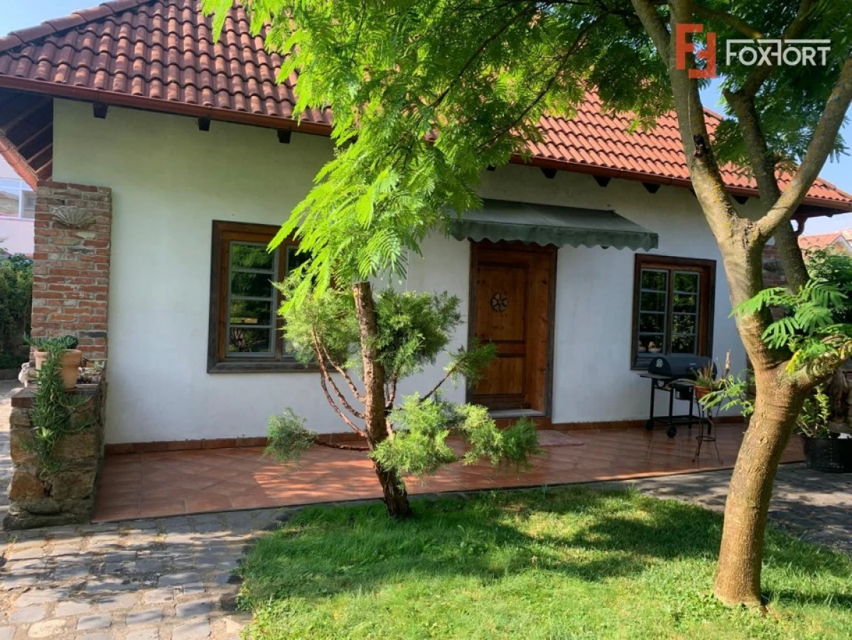 Casa individuala de inchiriat cu o camera - zona Ghiroda - 1