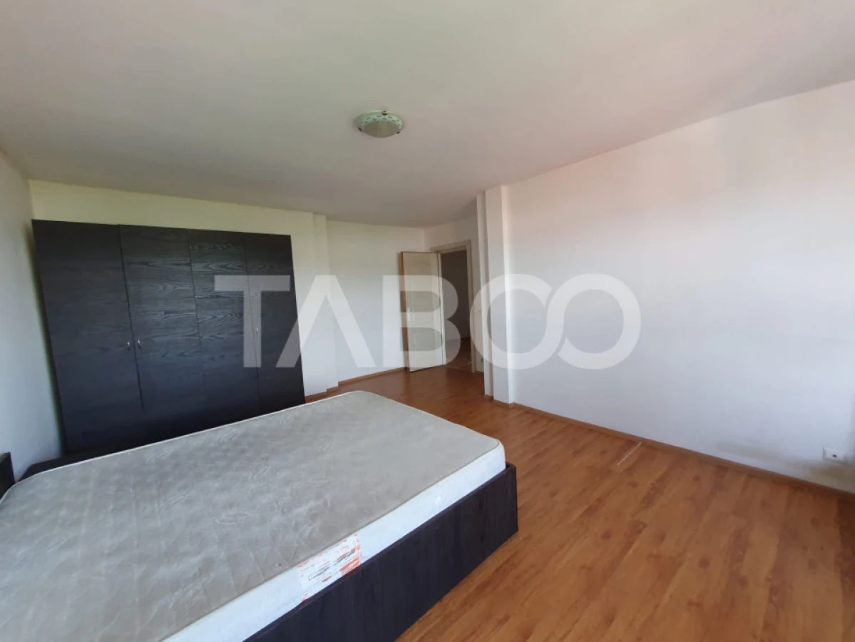 Apartament 3 camere decomandat 80 mp + balcon cu scara interioara - 3