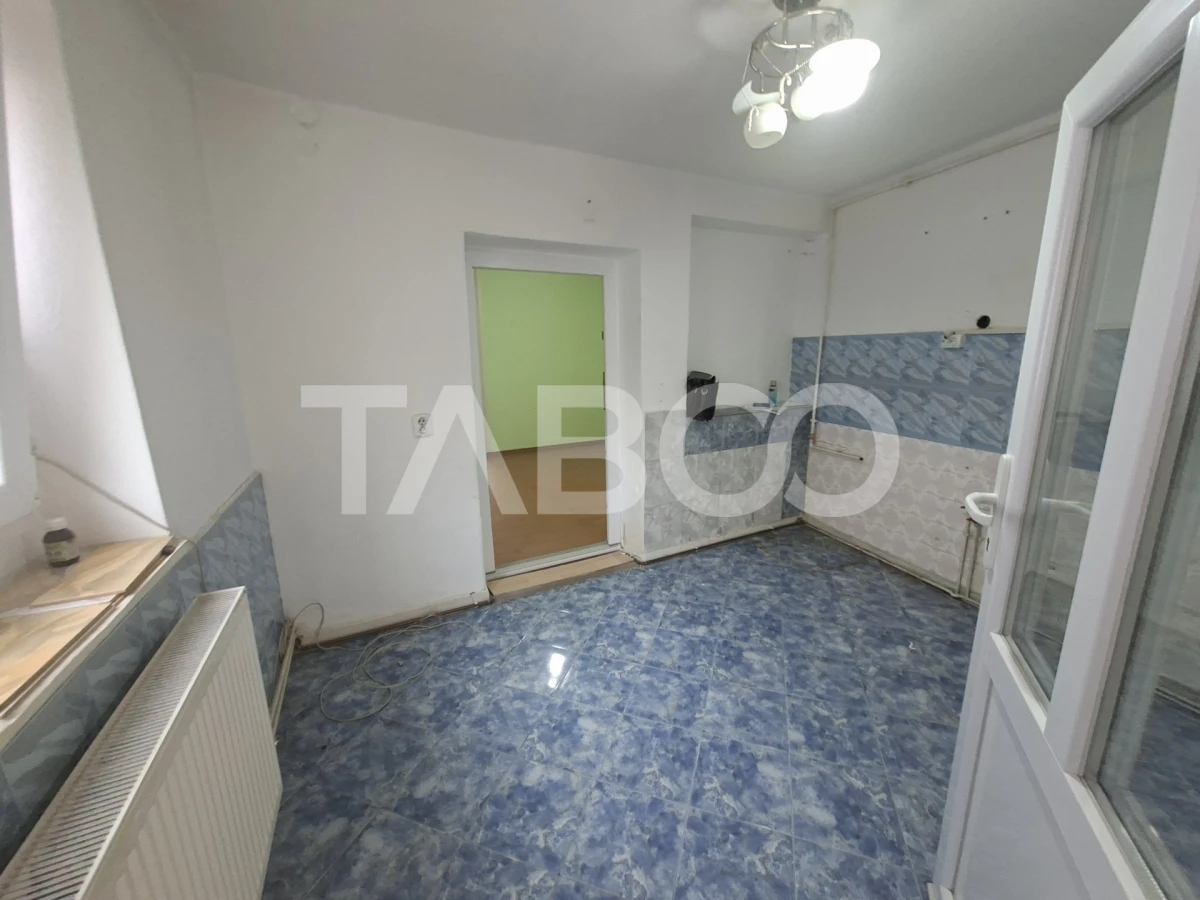Apartament la casa de vanzare 2 camere garaj curte comuna cu 2 vecini - 6