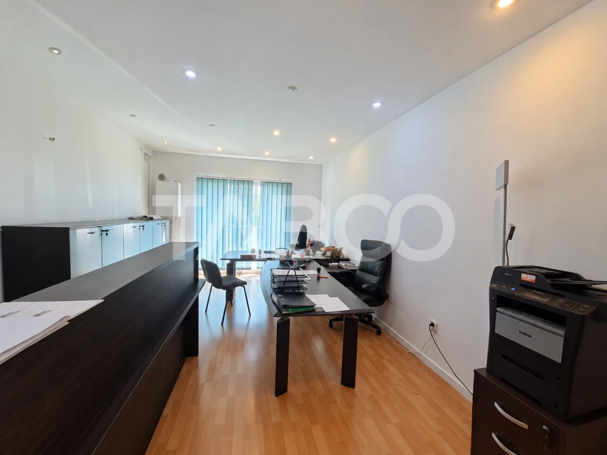 Spatiu birouri de inchiriat renovat modern 50 mp in Sibiu zona Strand - 1