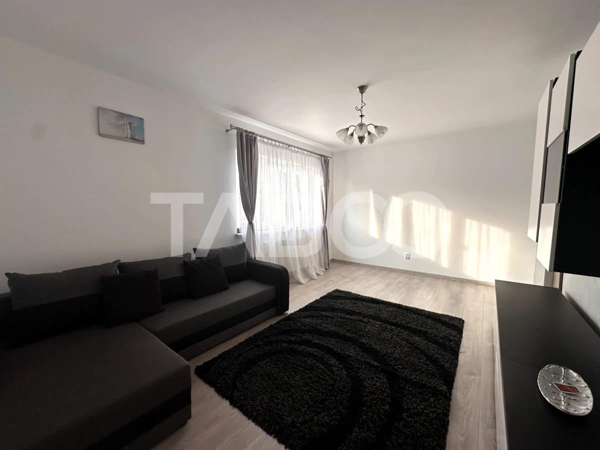 Apartament renovat de inchiriat 2 camere 2 balcoane Central Sibiu - 1