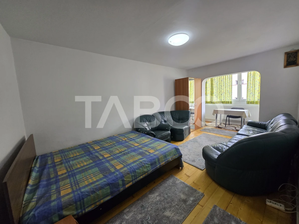 Apartament de inchiriat 2 dormitoare decomandat Vasile Aaron Sibiu - 1
