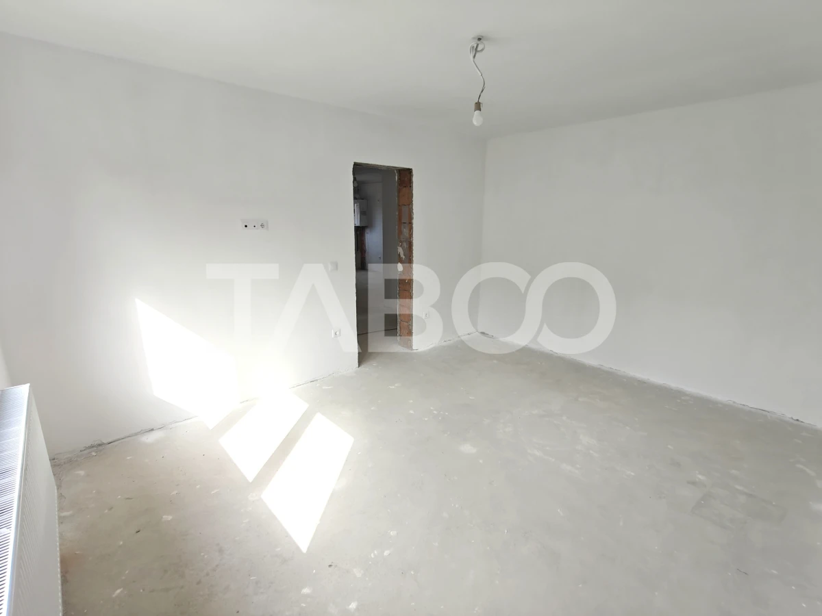 Apartament intabulat 3 camere balcon - etaj 1 - parcare - Comision 0 - 6