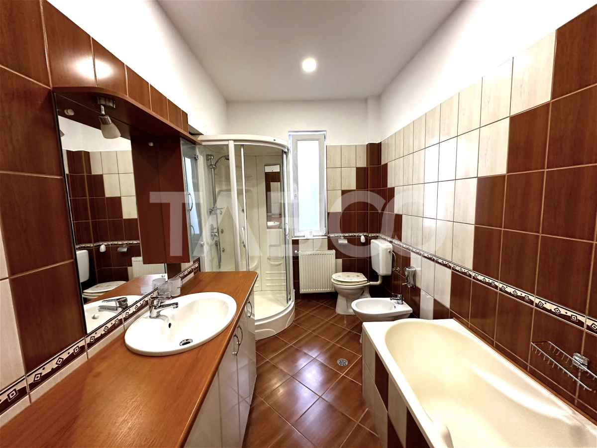 Apartament la vila in Sub Arini - doar 2 apartamente in imobil - 8