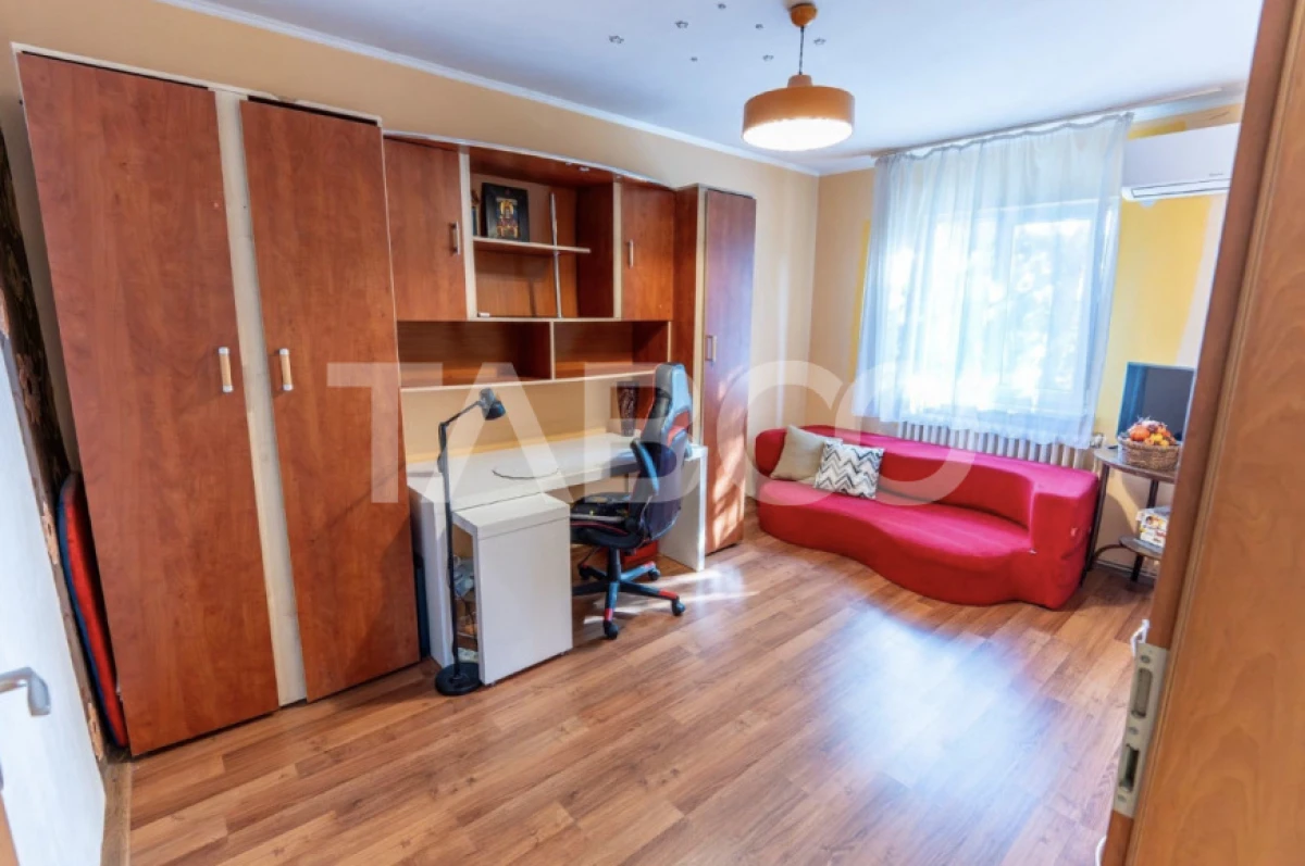 Apartament cu 3 camere si garaj de vanzare in cartierul Manastur - 7