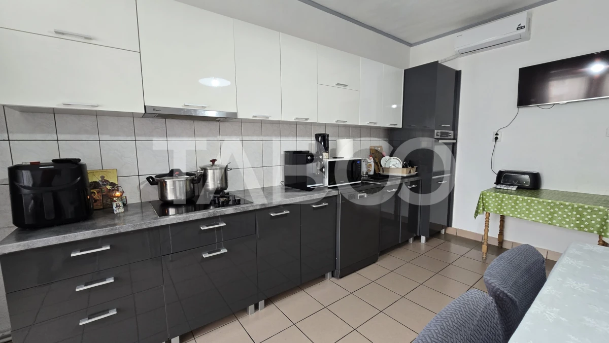 Casa cu piscina 5 camere 3 bai de vanzare in Turnisor Sibiu - 8