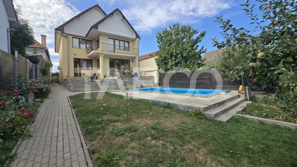 Casa cu piscina 5 camere 3 bai de vanzare in Turnisor Sibiu - 1