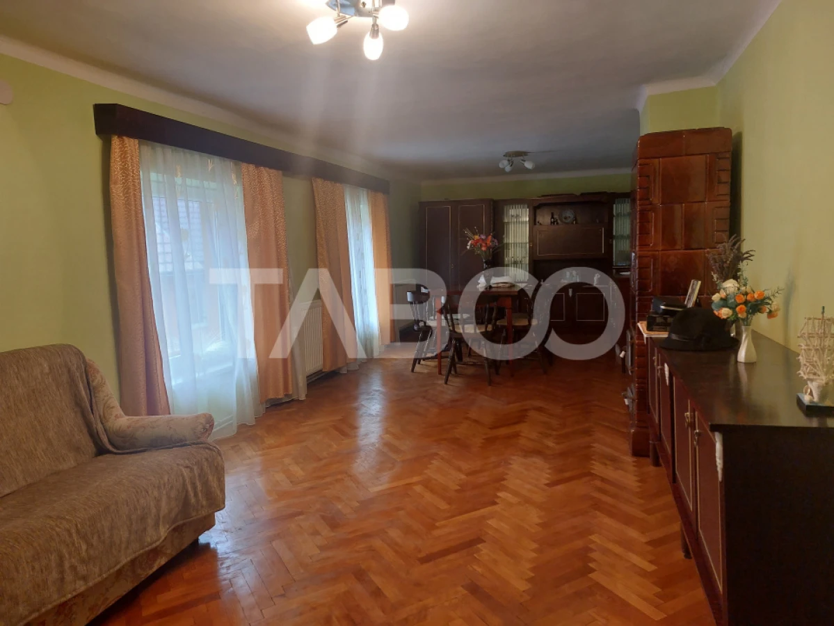 Apartament la casa 119 mpu 5 camere 2 bucatarii 3 bai gradina Cisnadie - 5