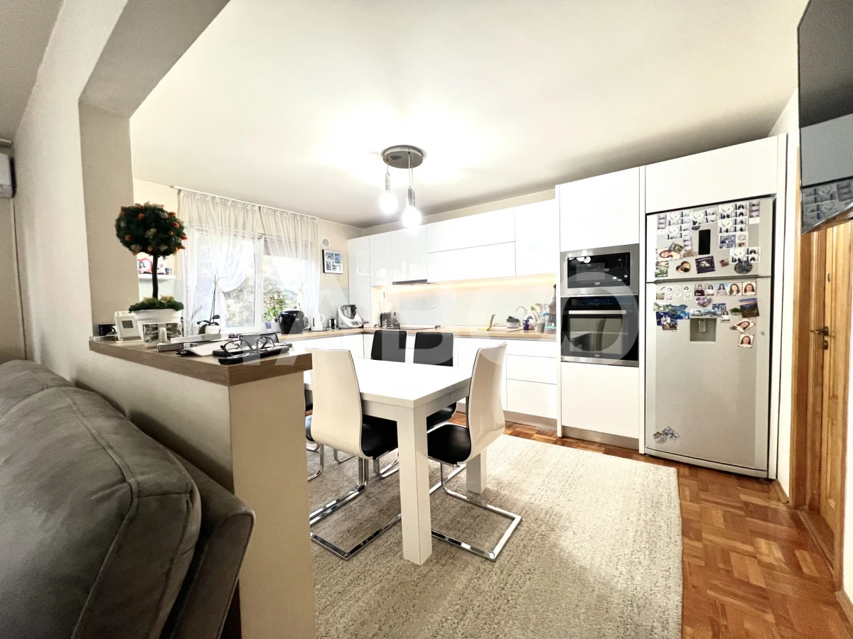 Apartament cu 3 camere in Marasti 100 mp 2 bai bloc izolat zona Farmec - 7