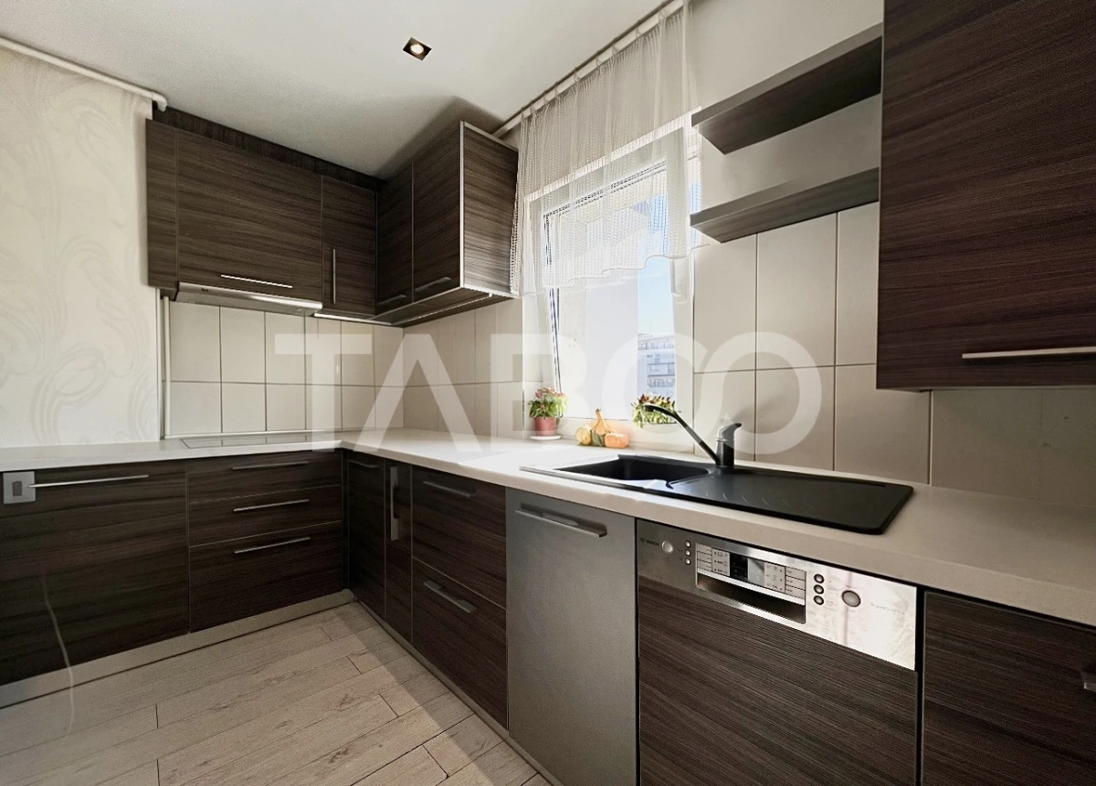 Apartament cu 3 camere decomandate de vanzare in cartierul Marasti - 9