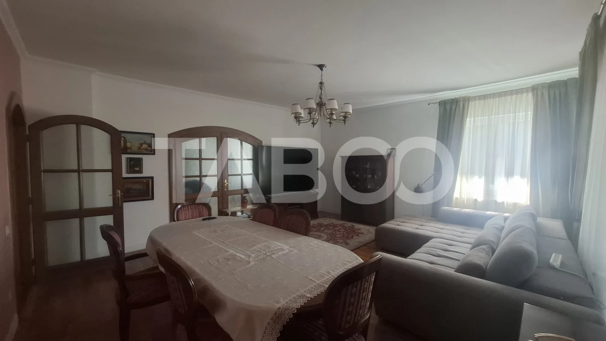 Apartament 4 camere 155 mp 2 balcoane garaj inchis Central Sibiu - 2