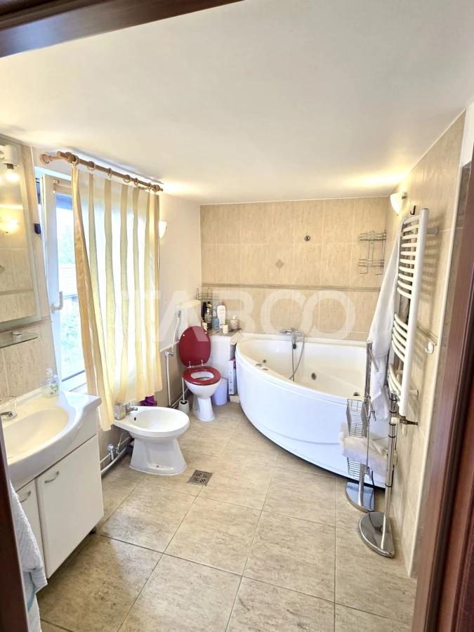 Casa individuala de vanzare la cheie in Cartierul Gruia - 8