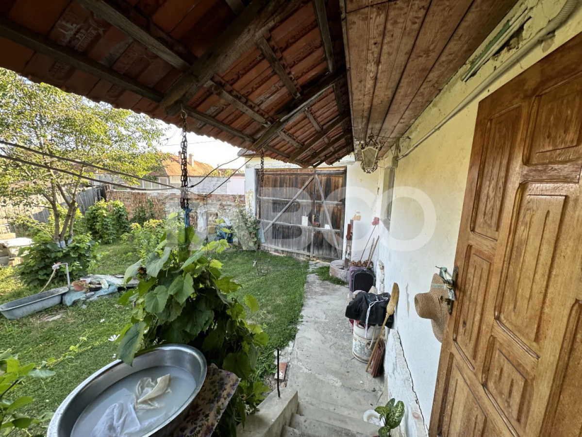Casa de vanzare 2 camere 2340 mp teren in Comuna Parau Judetul Brasov - 3