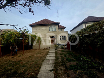 Casa 5 camere 374 mp utili + Anexa 75 mp in punctul 0 al Fagarasului