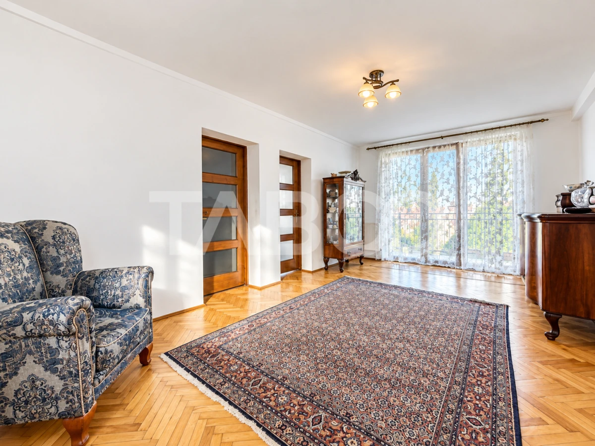 Apartament de vanzare in zona centrala Piata Cipariu cu 3 camere - 4