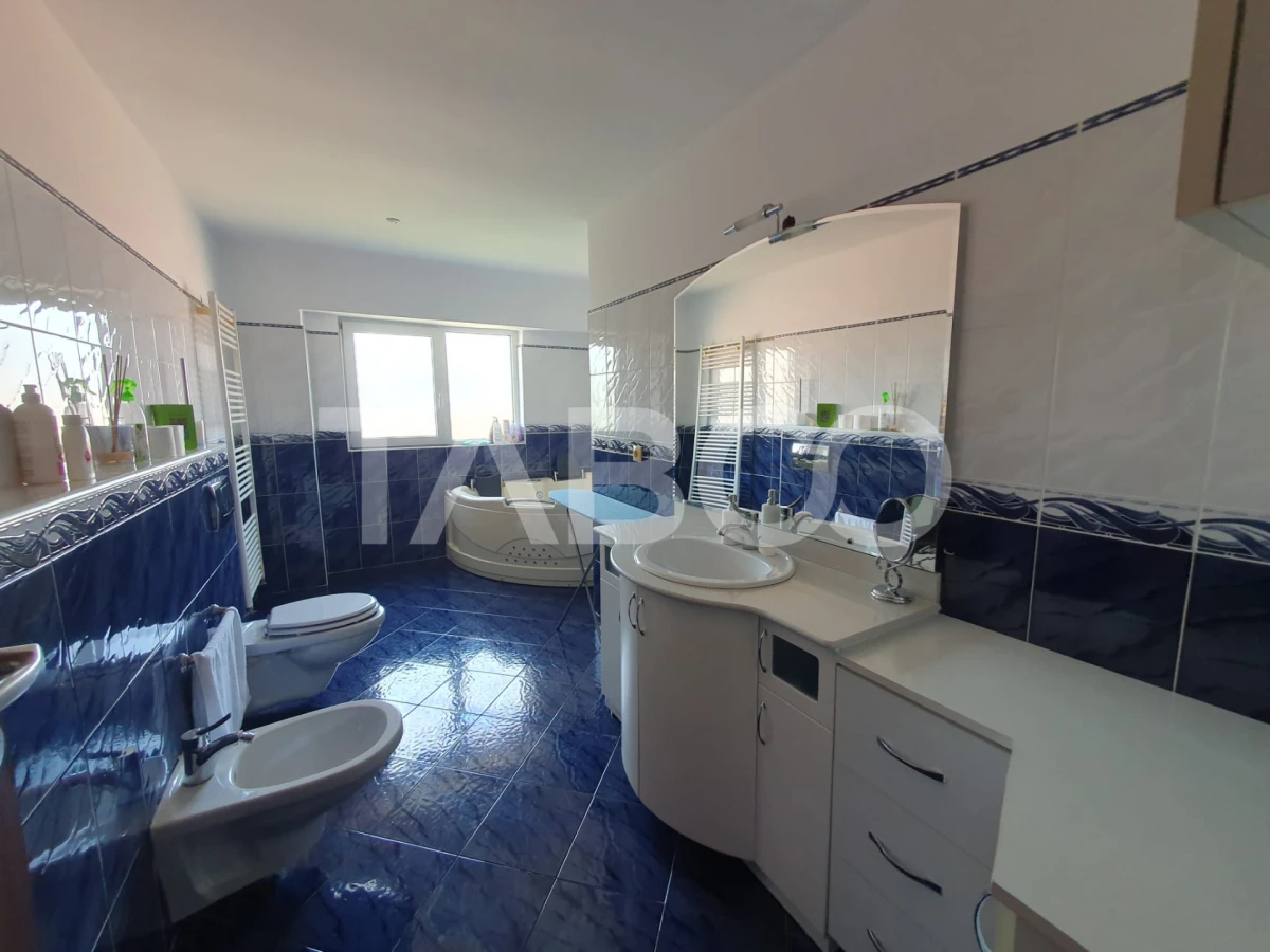 Apartament 4 camere de inchiriat suprafata 120 mp cu vedere la munte - 9