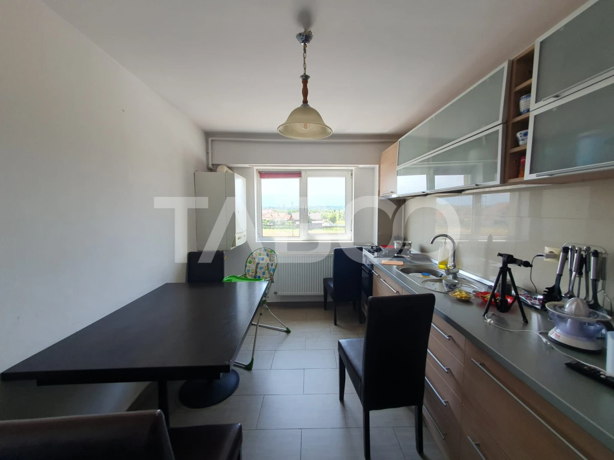 Apartament 4 camere de inchiriat suprafata 120 mp cu vedere la munte - 5