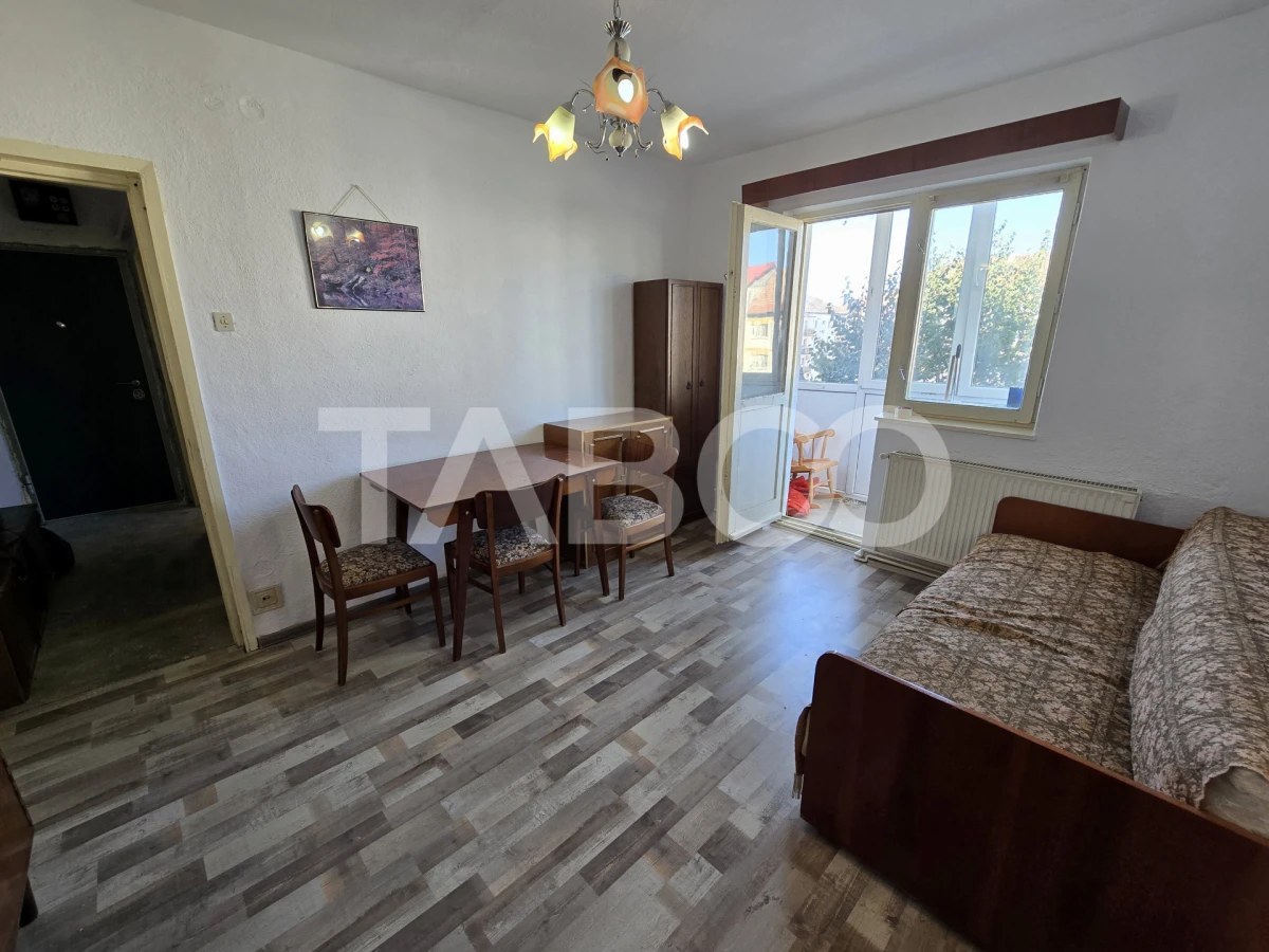 Apartament 2 camere de vanzare cu balcon in zona Ciresica din Sibiu - 1
