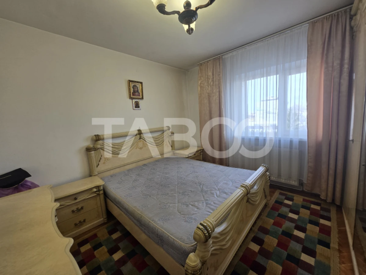 Apartament 2 camere de inchiriat 52mp decomandat balcon Strand Sibiu - 2