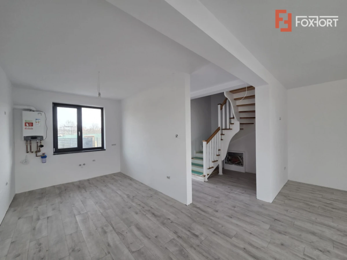Duplex cu 4 camere de vanzare in Utvin - 4