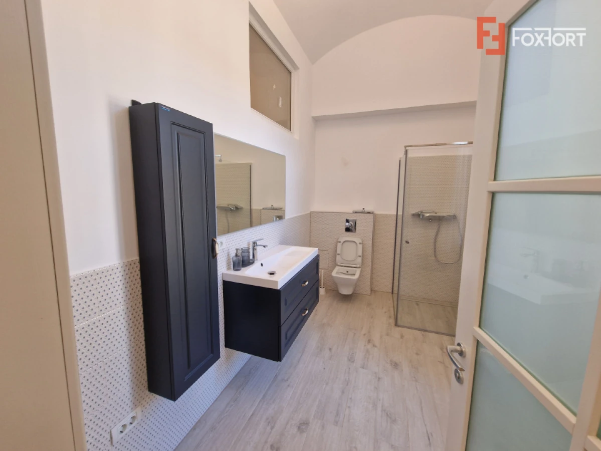 Apartament cu 3 camere de inchiriat in Piata Libertatii - 7